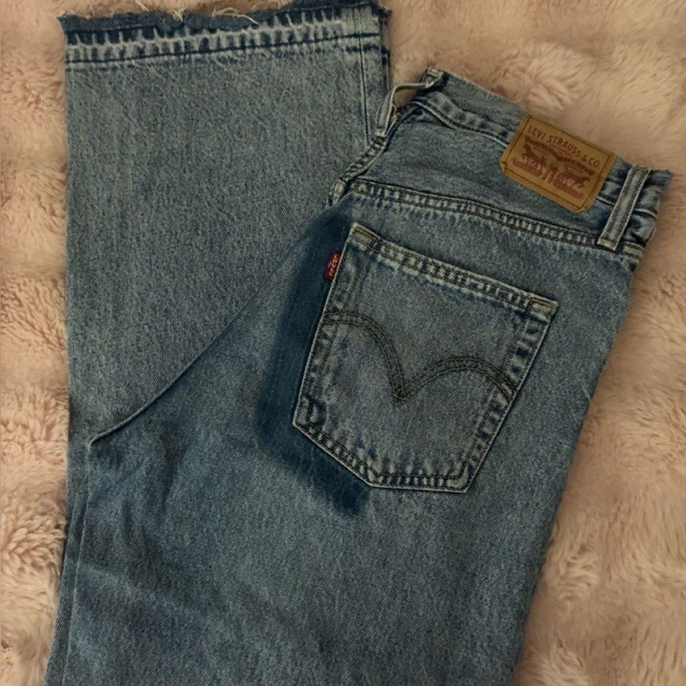 levis distressed jeans - Picture 2 of 3